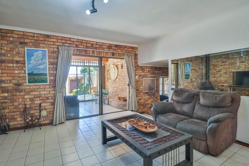 4 Bedroom Property for Sale in Aurora Western Cape